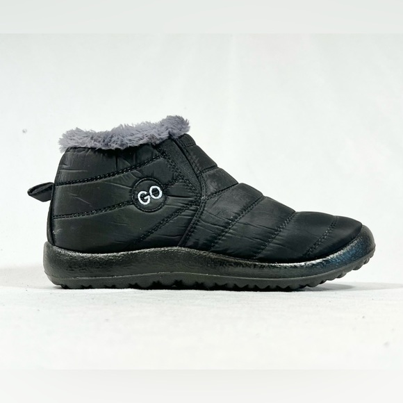 Go Shoes - GO YAEE Women’s Nylon Waterproof Insulated Black Ankle Boot Bootie Size 8